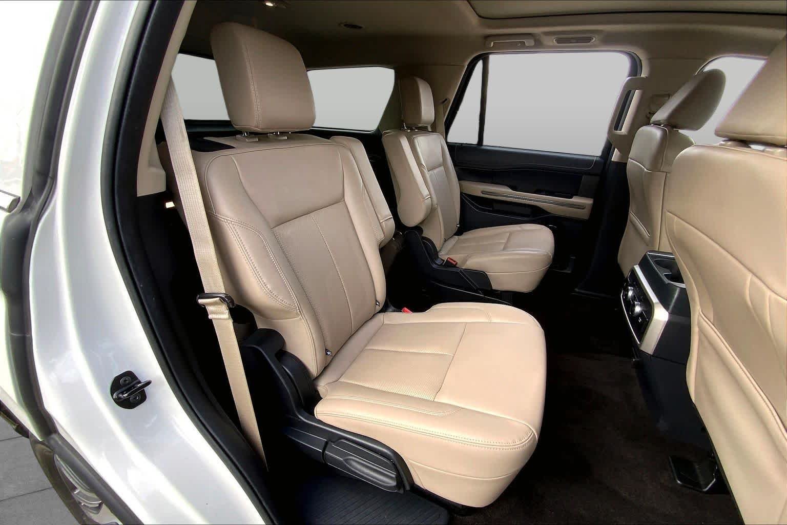 Used 2022 Star White Metallic Tri-Coat Ford XLT image 20