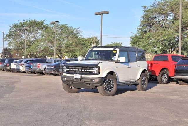 Used 2022 White Ford Outer Banks image 2