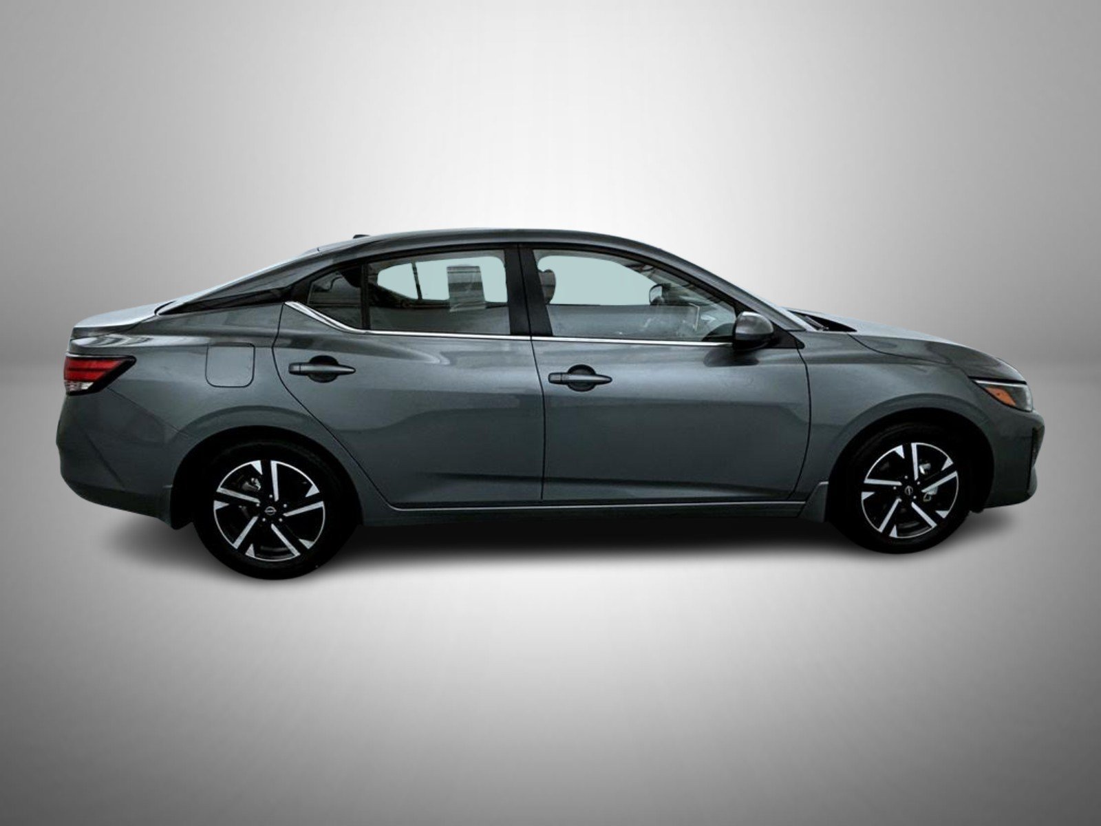 Used 2025 Gray Nissan SV image 4
