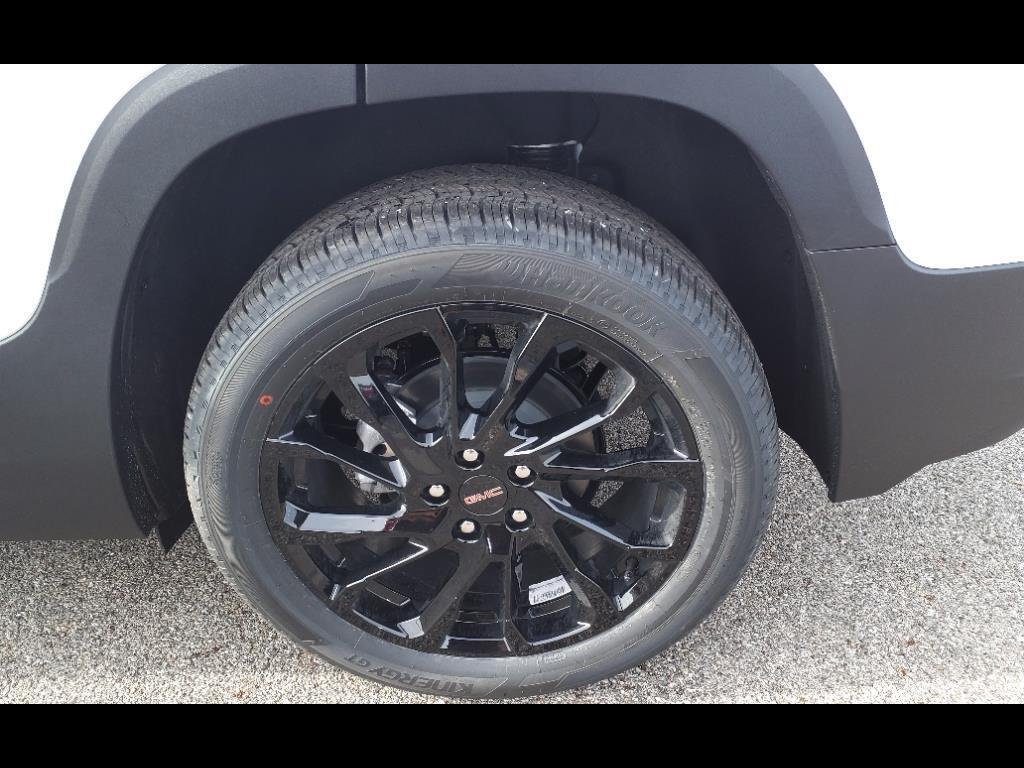 Certified Used 2024 Summit White GMC SLE image 9