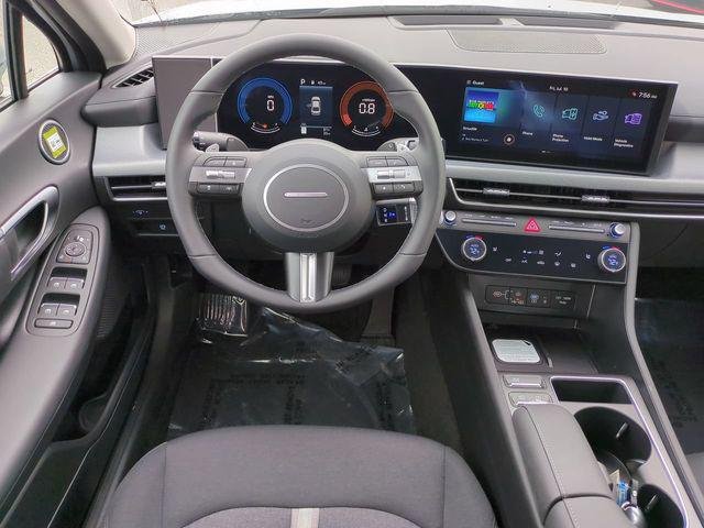 New 2026 Silver Hyundai SEL Sport image 15