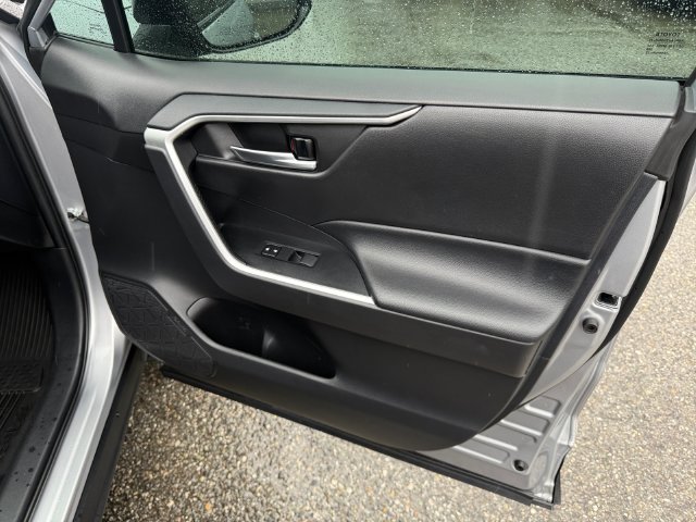 Used 2021 Silver Sky Metallic Toyota XLE image 29