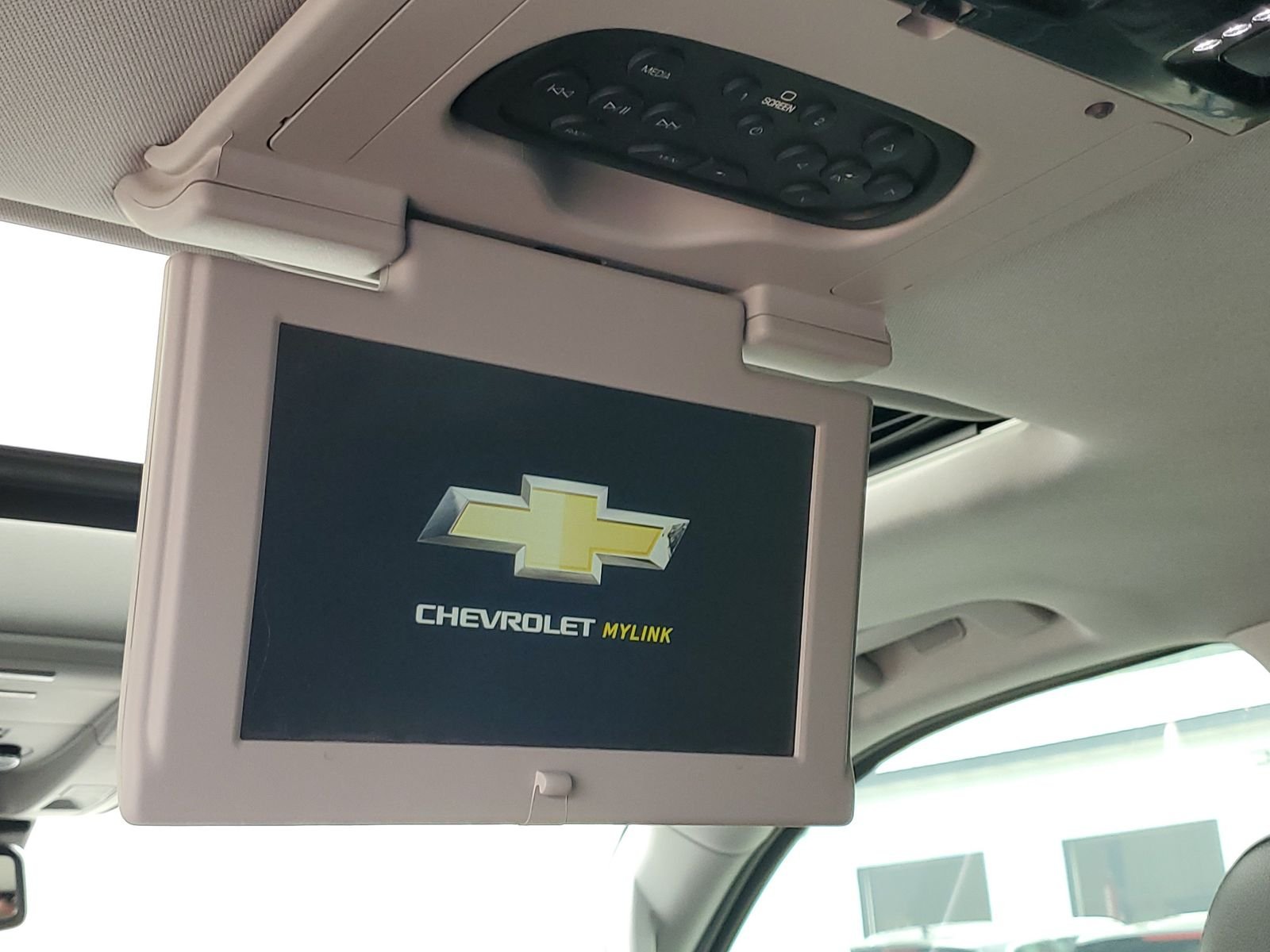 Used 2020 Silver Chevrolet Premier image 35