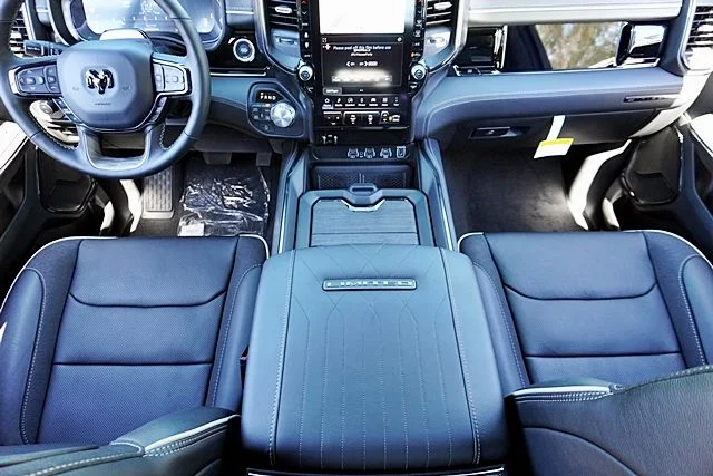 New 2026 Diamond Black Crystal Pearl-Coat Exterior Paint RAM Limited image 31