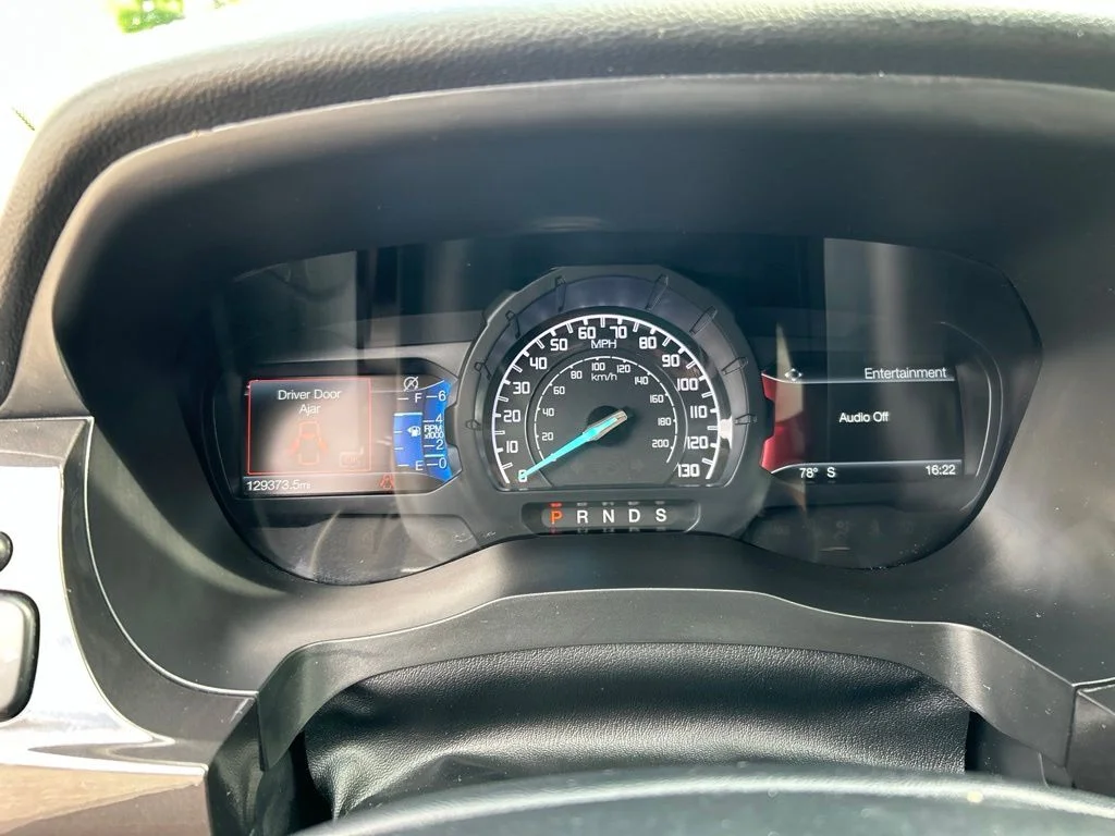 Used 2020 Red Ford Lariat image 11