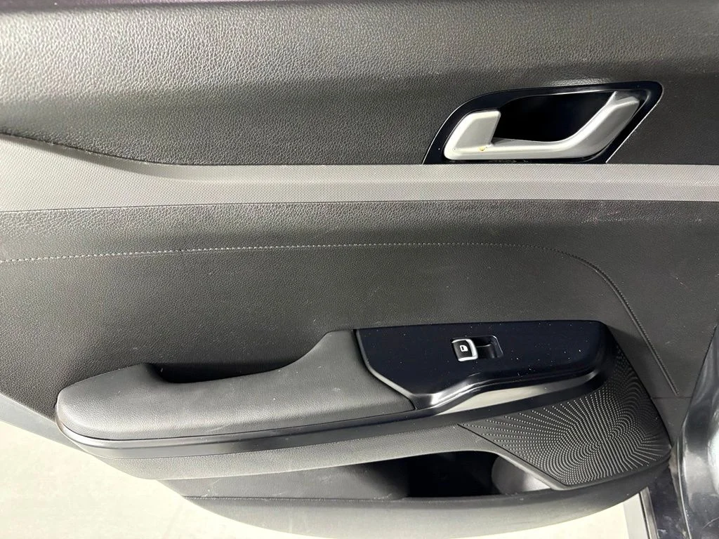 Used 2021 Gray Kia LXS image 31