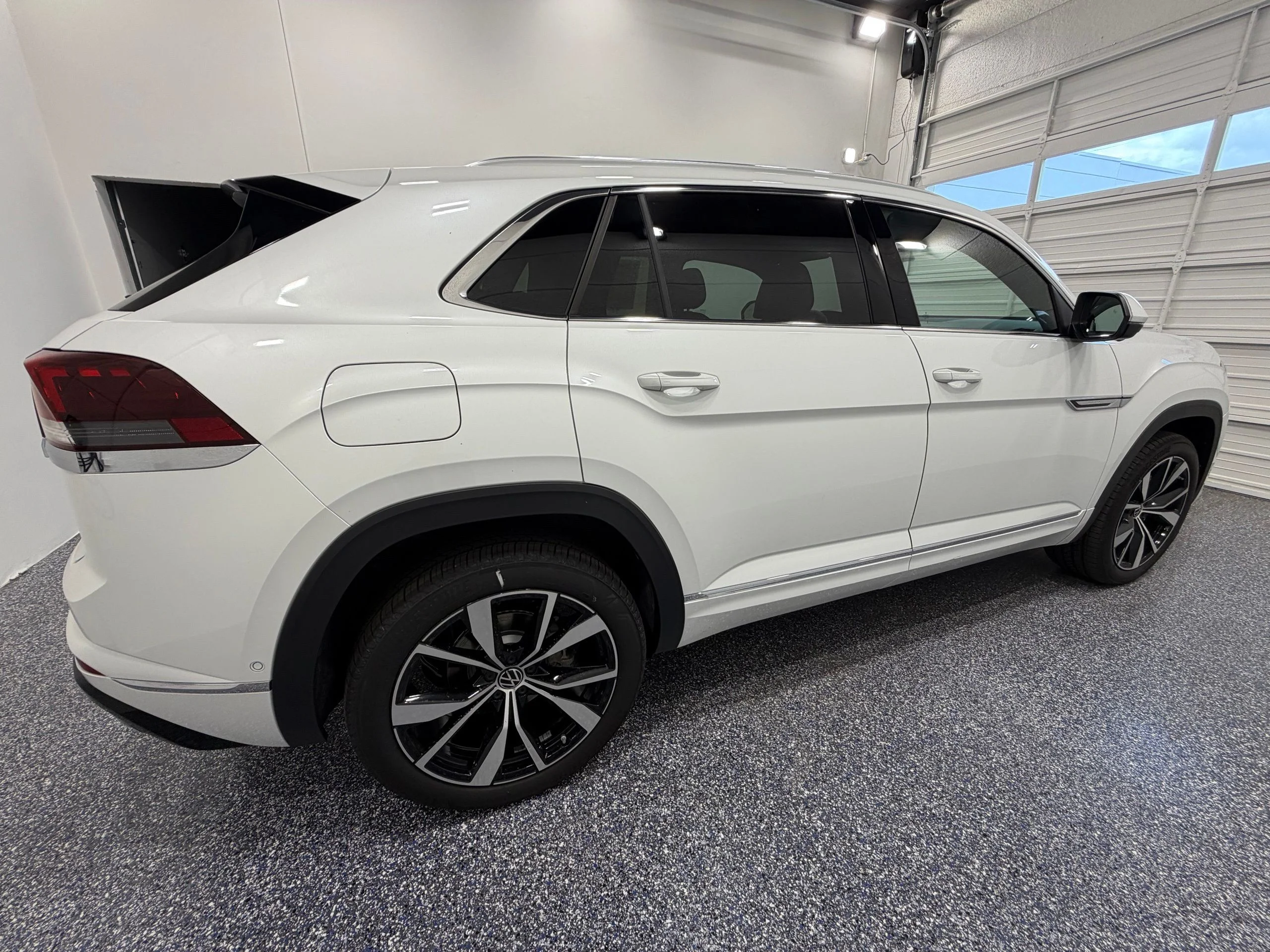 New 2026 White Volkswagen 2.0T SEL Premium R-Line image 7