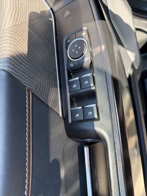 Used 2022 Silver Ford Platinum image 15