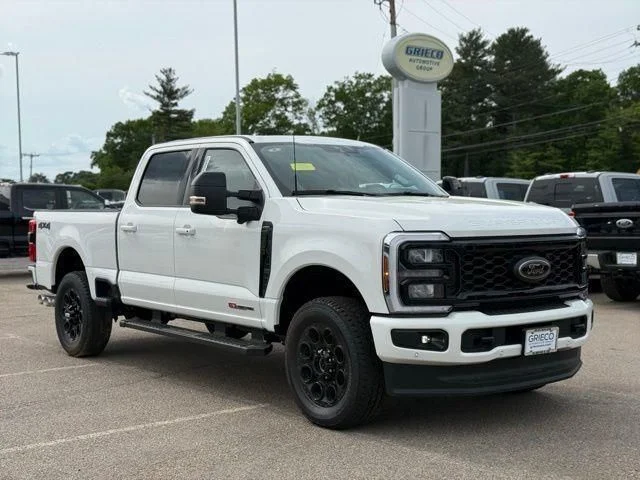 New 2026 Star White Metallic Tri-Coat Ford F-350® Lariat® image 1