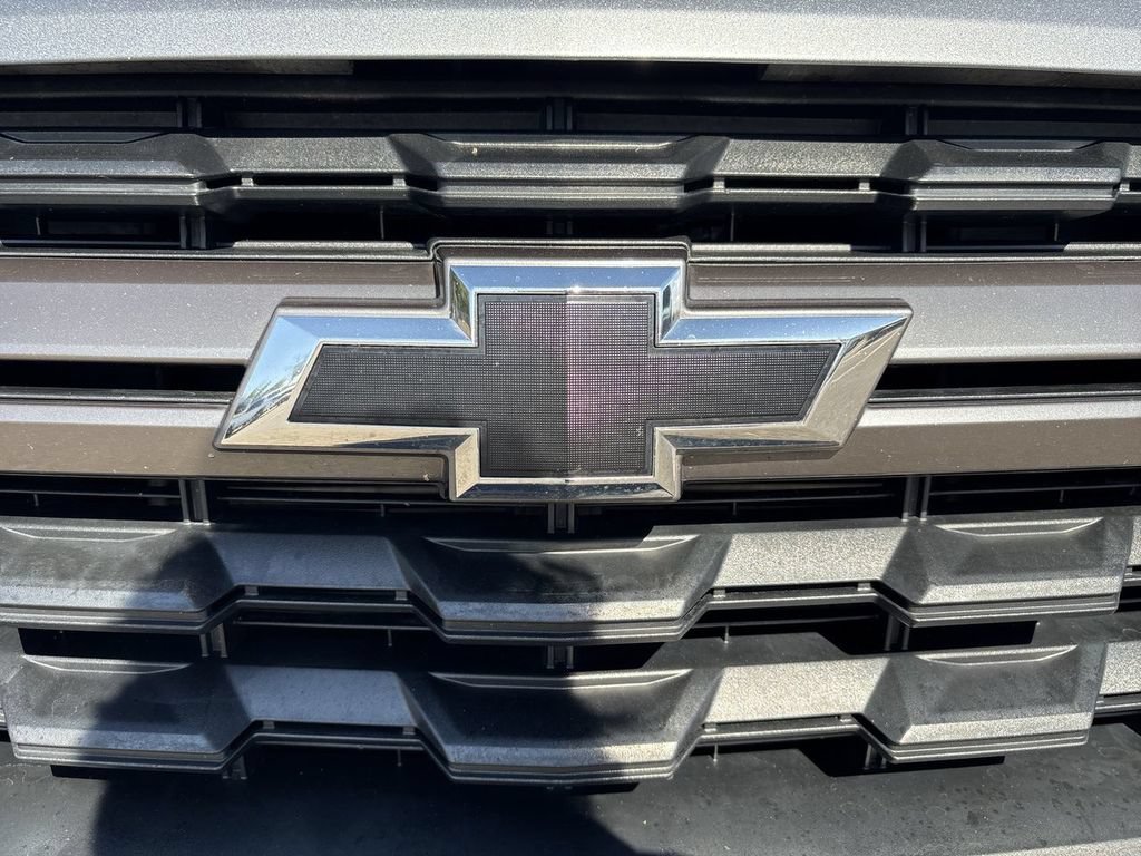Used 2022 SATIN STEEL METALLIC Chevrolet 4WD Z71 image 34