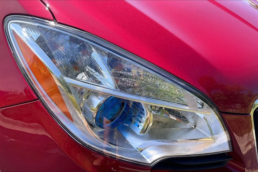 Used 2015 Red Buick Base image 28