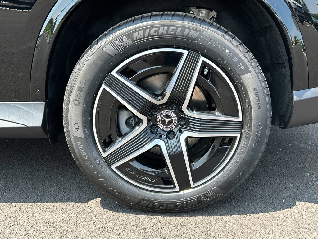 New 2026 Black Mercedes-Benz GLC 300 image 69