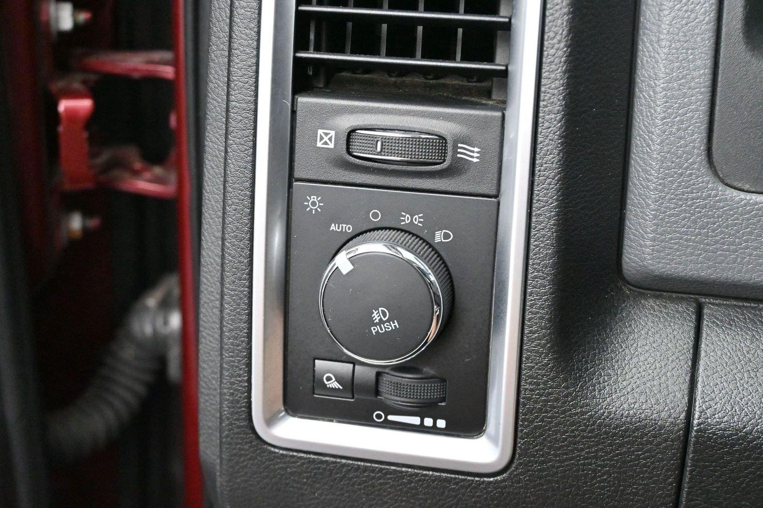 Used 2017 Delmonico Red Pearlcoat Ram Big Horn image 26