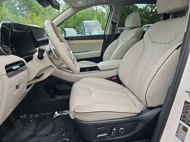 Used 2024 White Hyundai Limited image 16