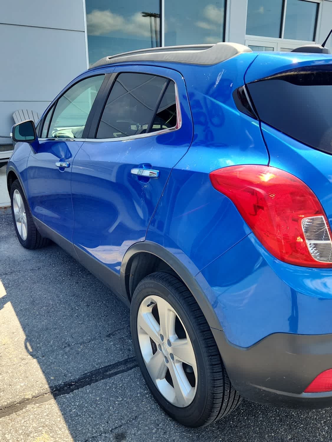 Used 2016 Coastal Blue Metallic Buick Convenience image 4