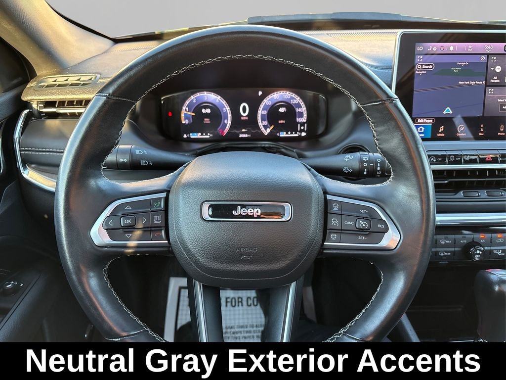 Used 2022 Silver Jeep High Altitude image 27