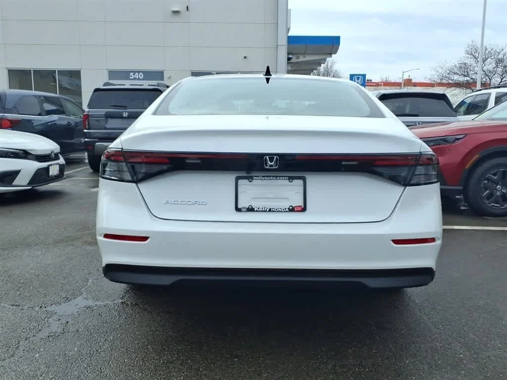 New 2026 Platinum White Pearl Honda SE image 5