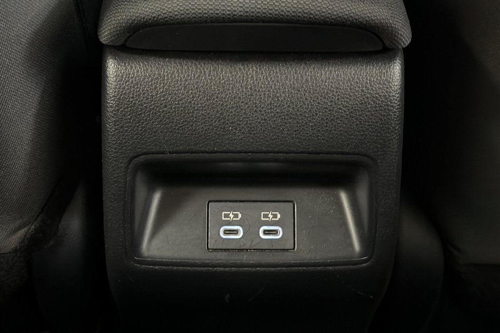 Used 2024  Toyota LE image 18