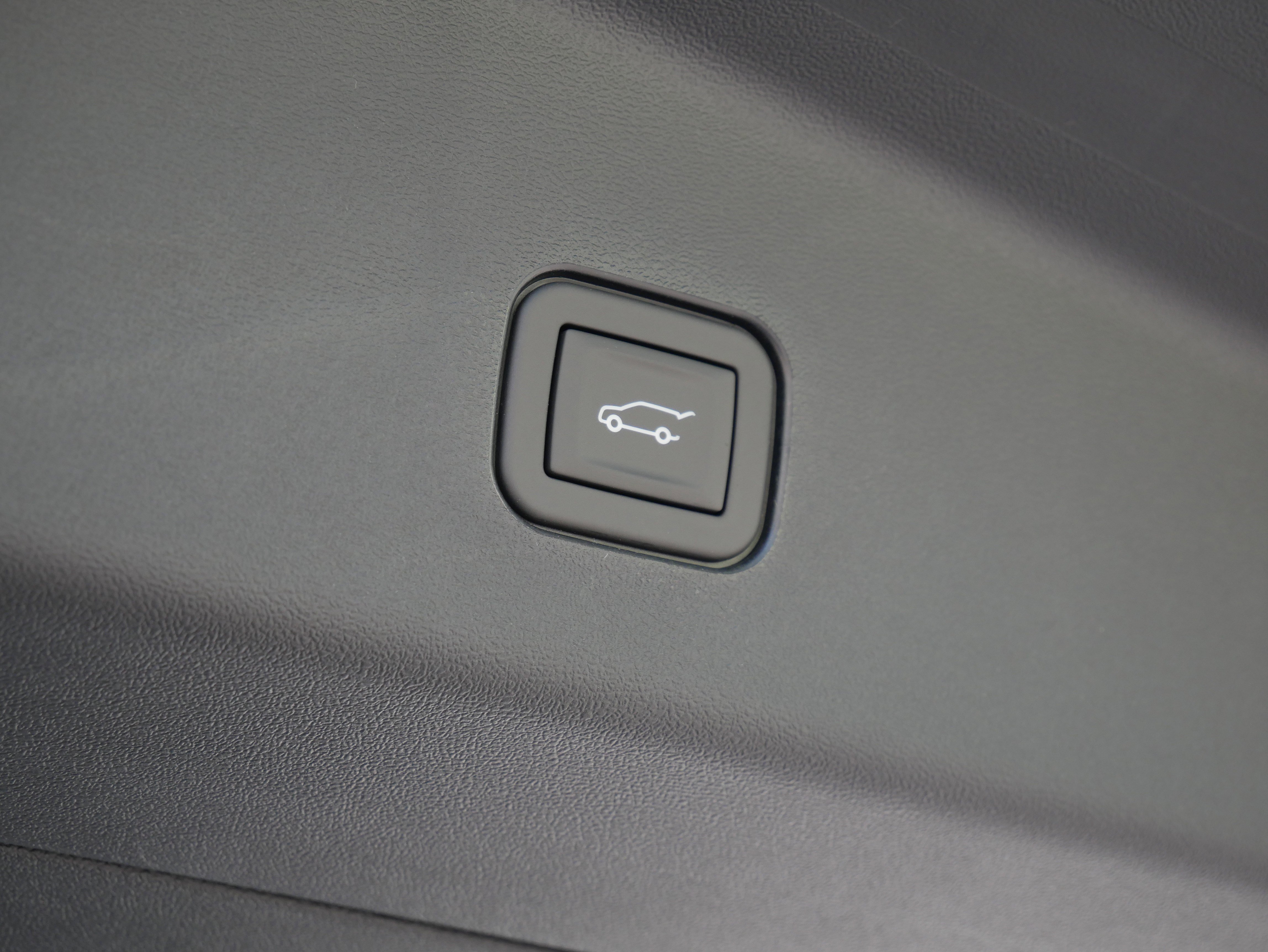 New 2026 Argent Silver Metallic Cadillac Sport image 16