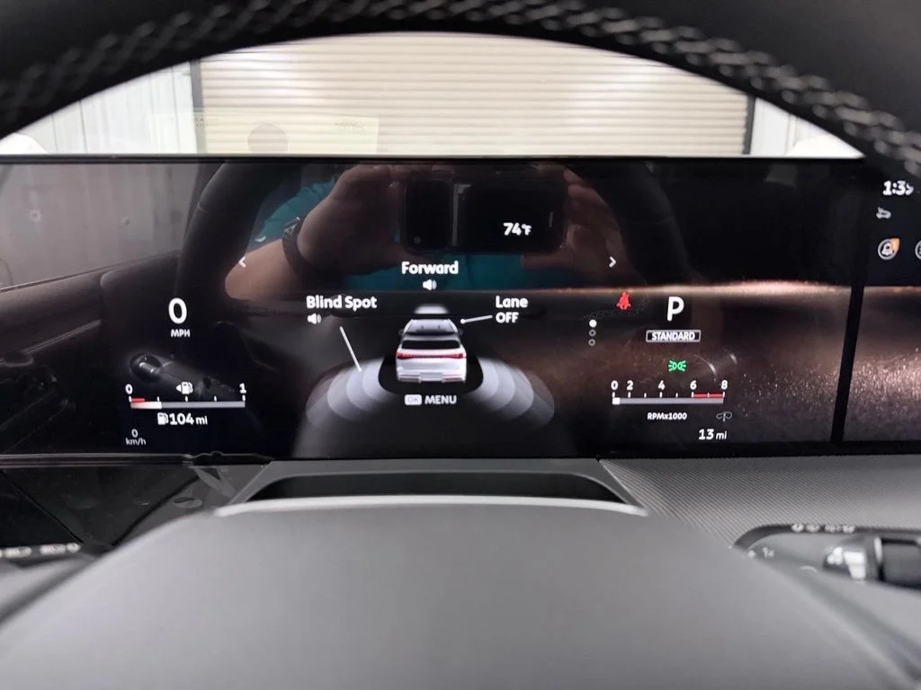 Used 2026 Black INFINITI LUXE image 25
