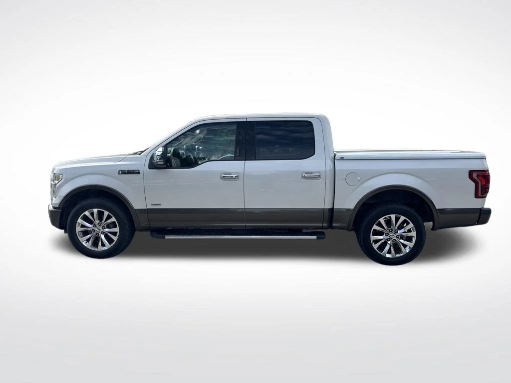 Used 2015 White Ford Lariat image 8