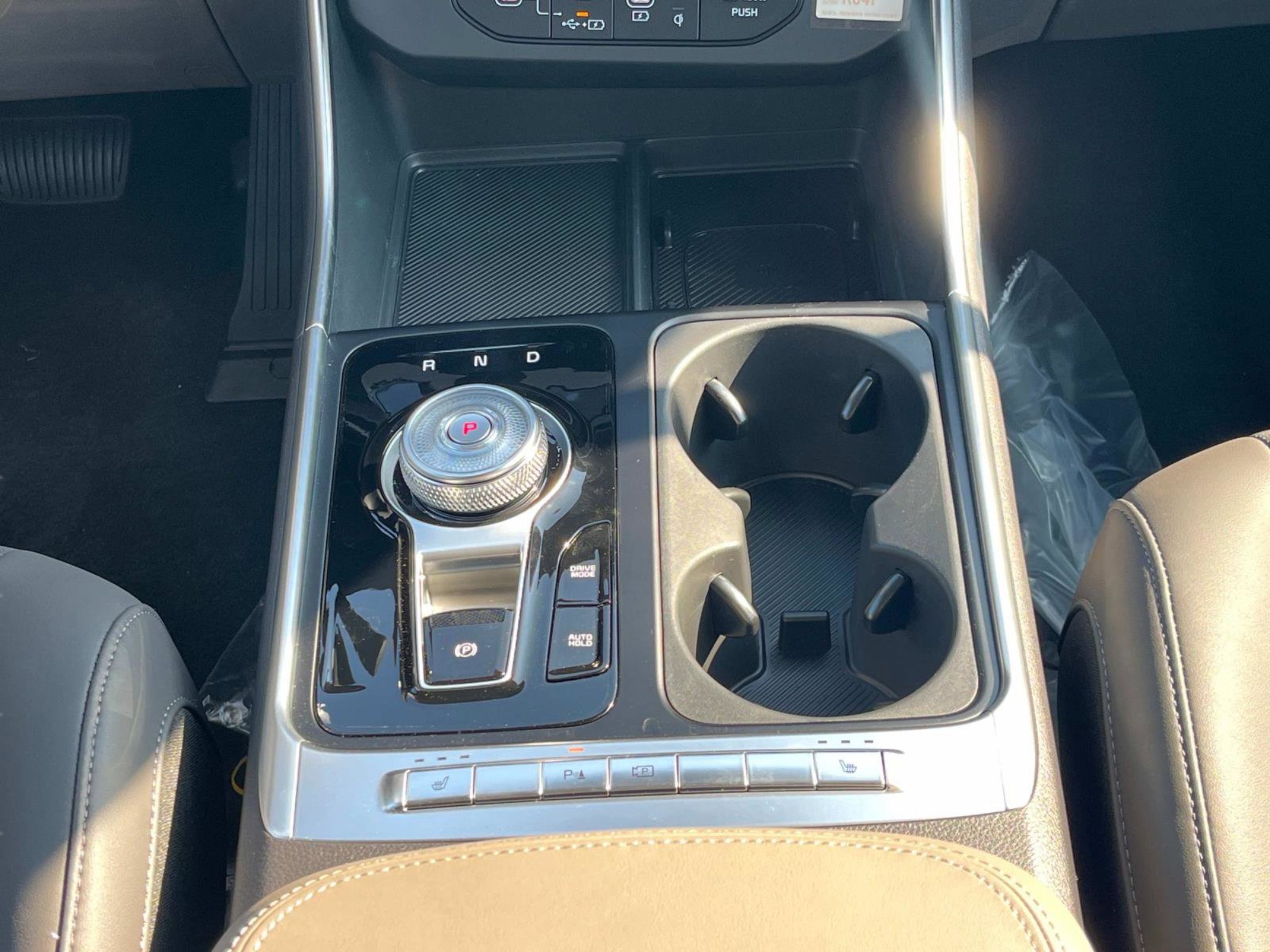 2026 Kia Carnival EX - Photo 13