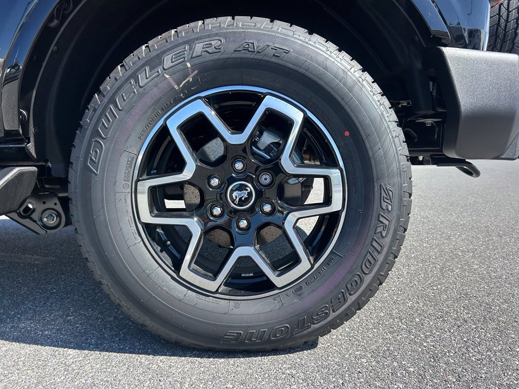 New 2026 Shadow Black Ford Outer Banks® image 34
