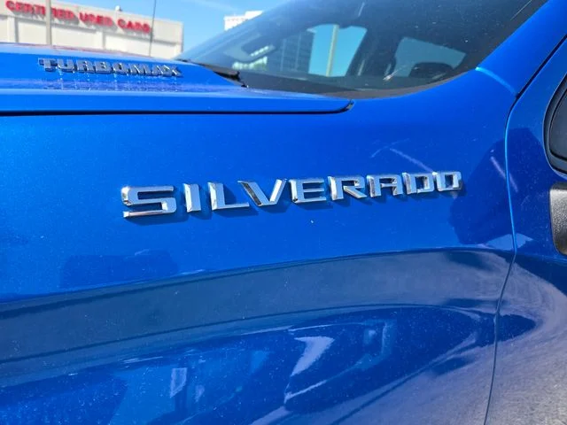 Used 2025 Blue Chevrolet Custom image 5