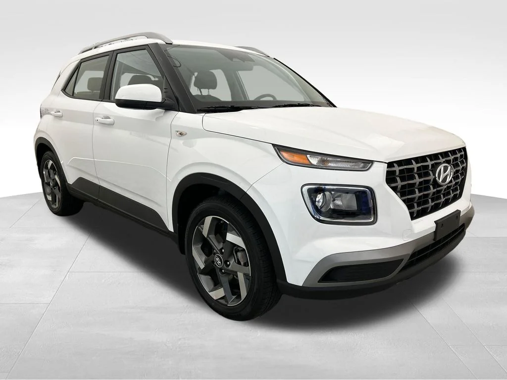 Used 2026 White Hyundai SEL image 8