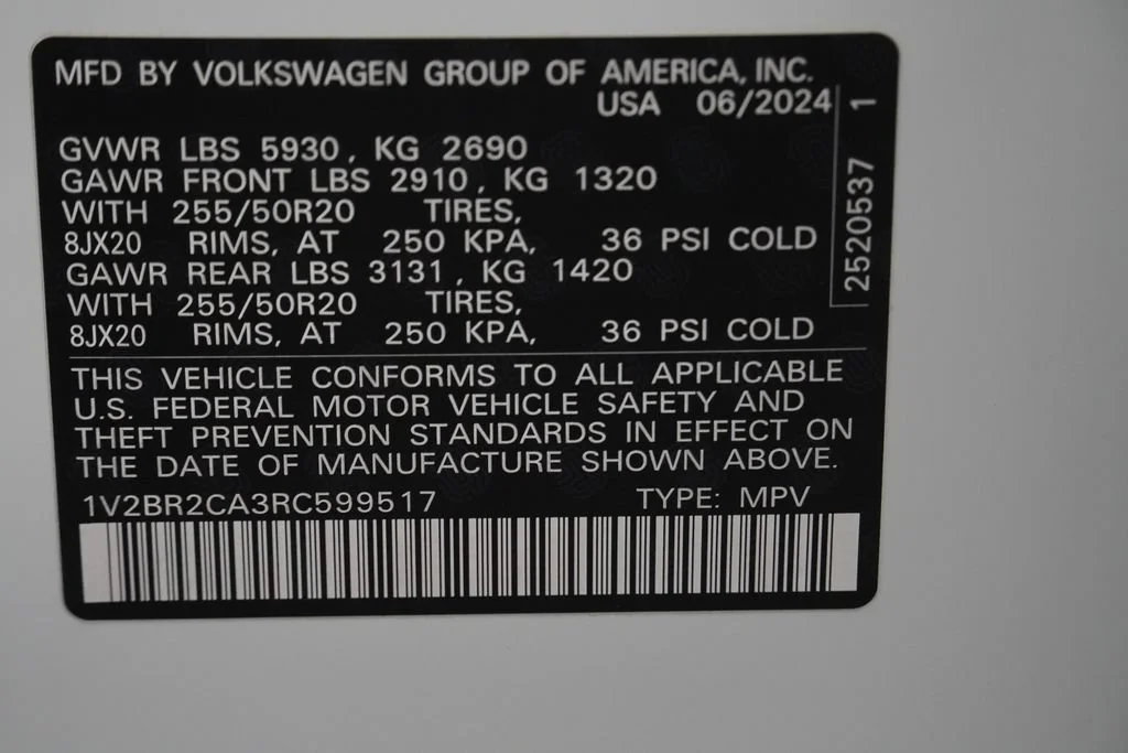 Used 2024 White Volkswagen 2.0T SEL image 44
