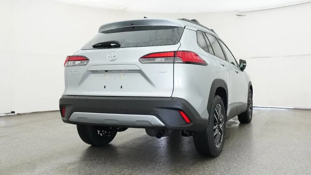 New 2026 Sonic Silver Toyota XLE image 47