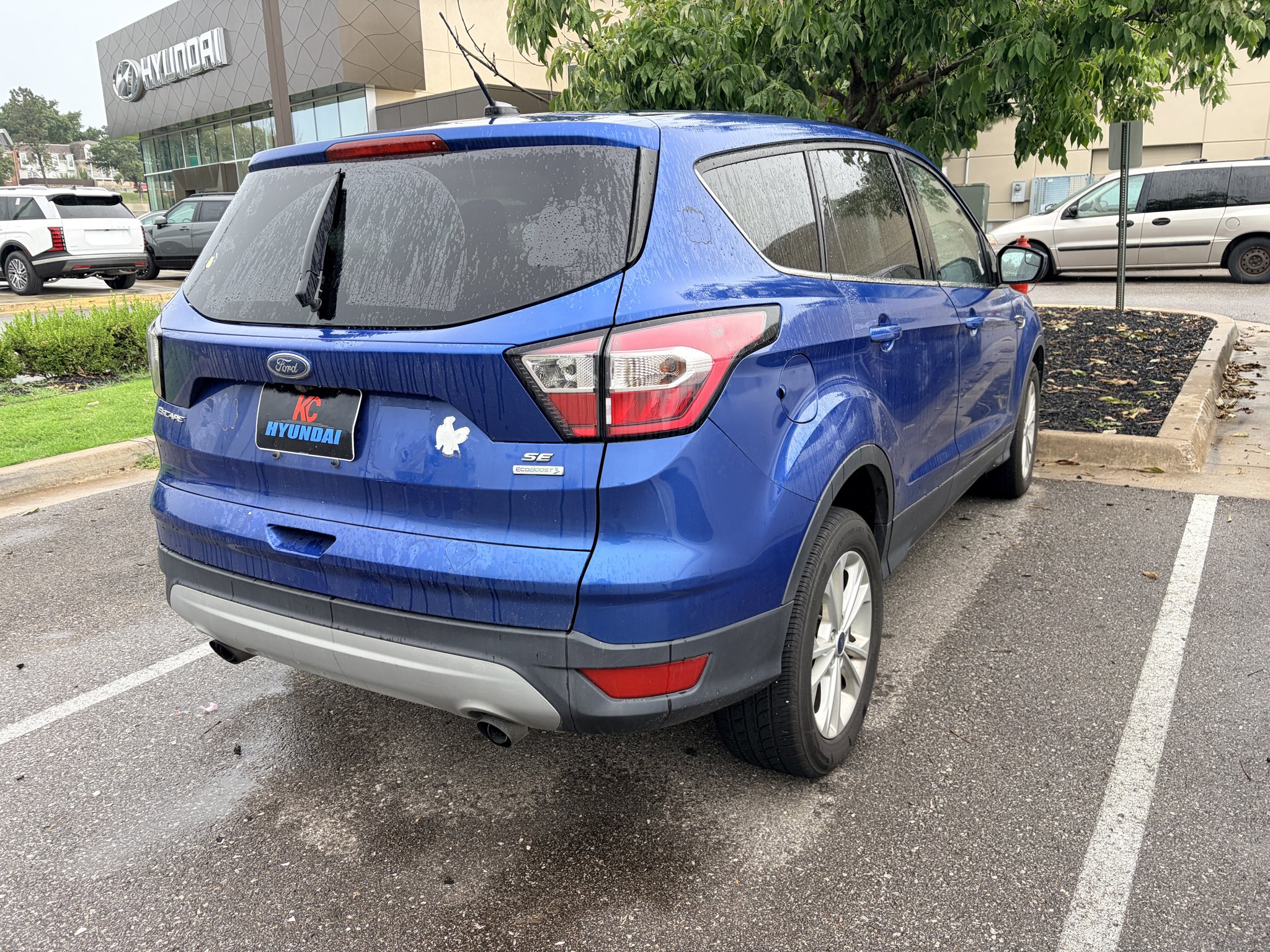 Used 2017 Ruby Red Metallic Tinted Clearcoat Ford SE image 5