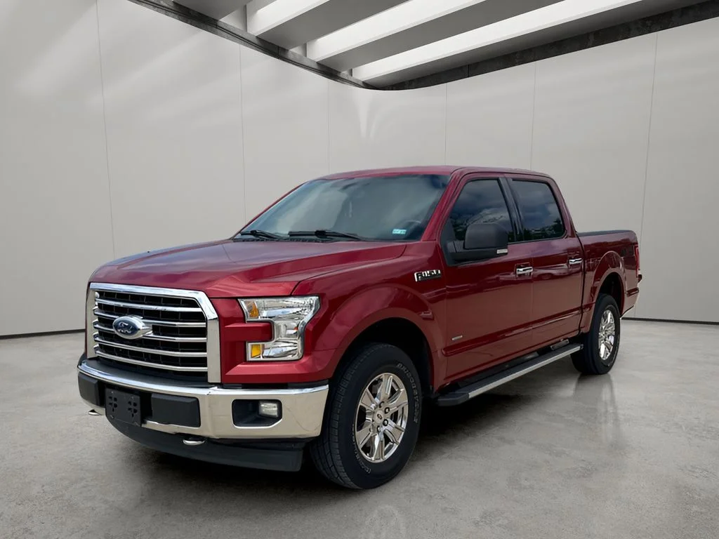 Used 2017 Ruby Red Metallic Tinted Clearcoat Ford XLT image 2