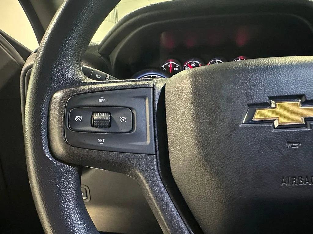 Used 2020 Gray Chevrolet Custom image 30