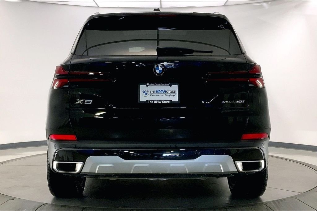 Used 2026 Black Sapphire Metallic BMW  image 3