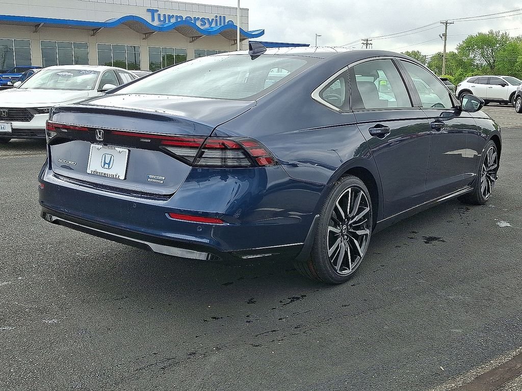 New 2026 Canyon River Blue Metallic Honda Touring Hybrid image 4