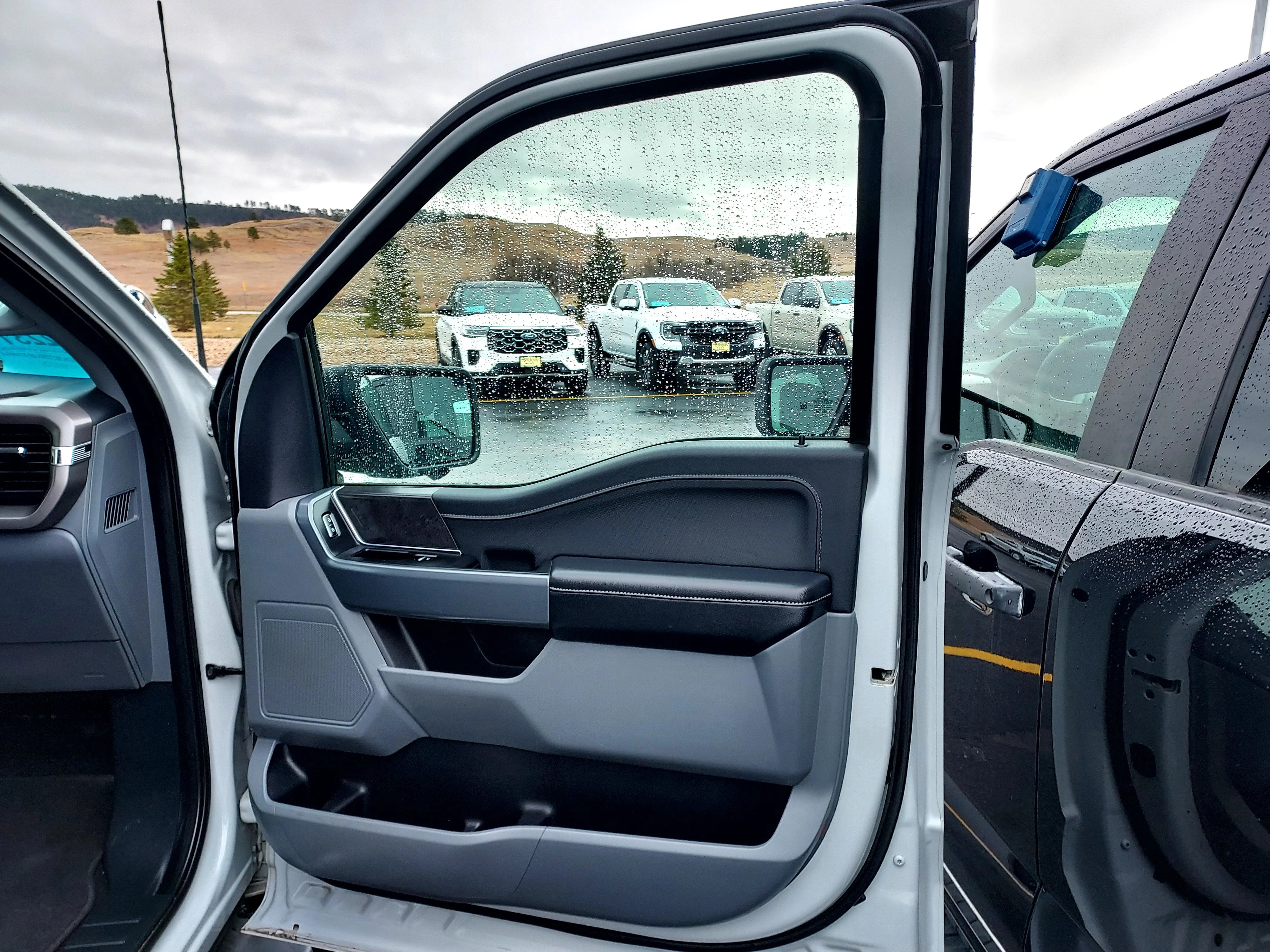 Used 2024 Gray Ford XLT image 21
