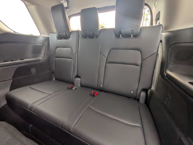 Used 2025 Gray Nissan Platinum image 15