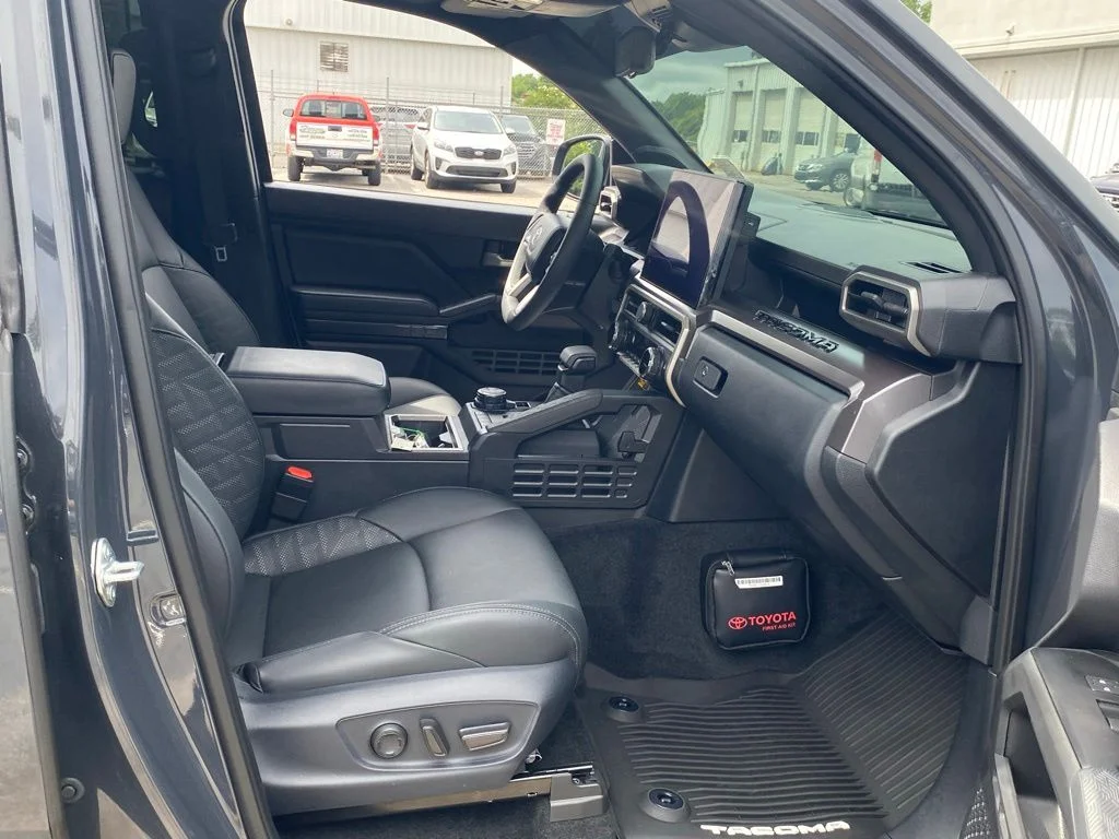 Used 2025  Toyota TRD Off Road image 20