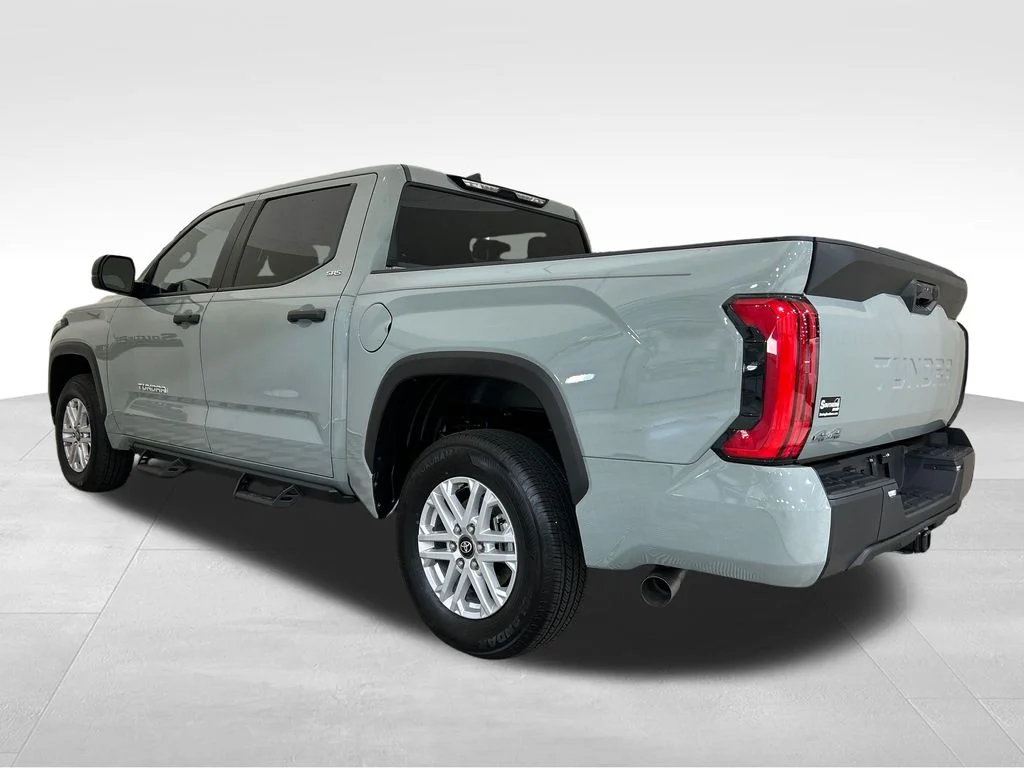 Used 2026 Green Toyota SR5 image 3