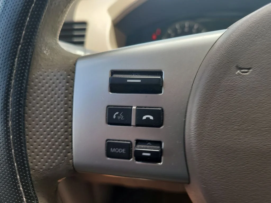 Used 2017 White Nissan SV image 23