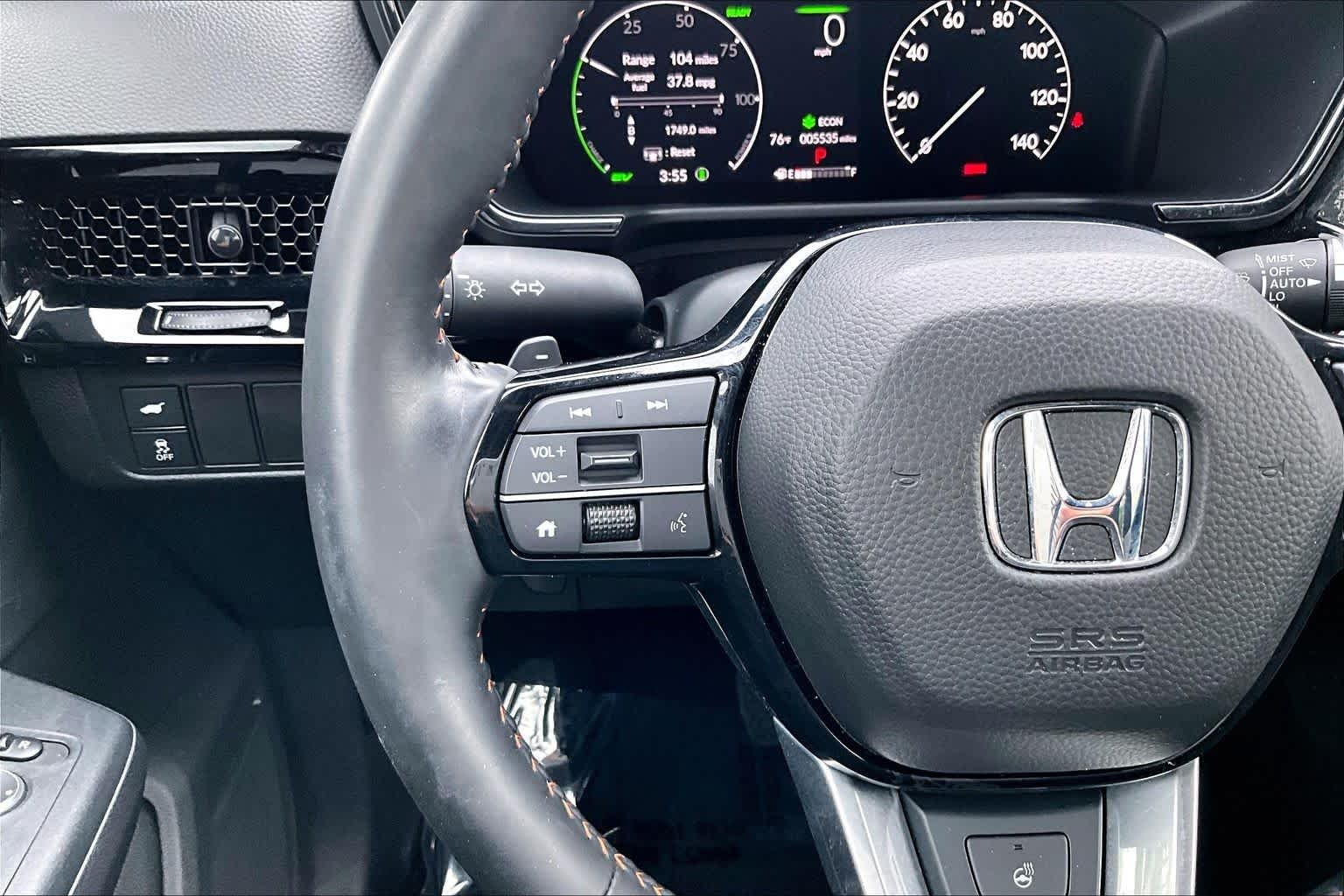 Used 2025 Platinum White Pearl Honda Sport Touring image 24