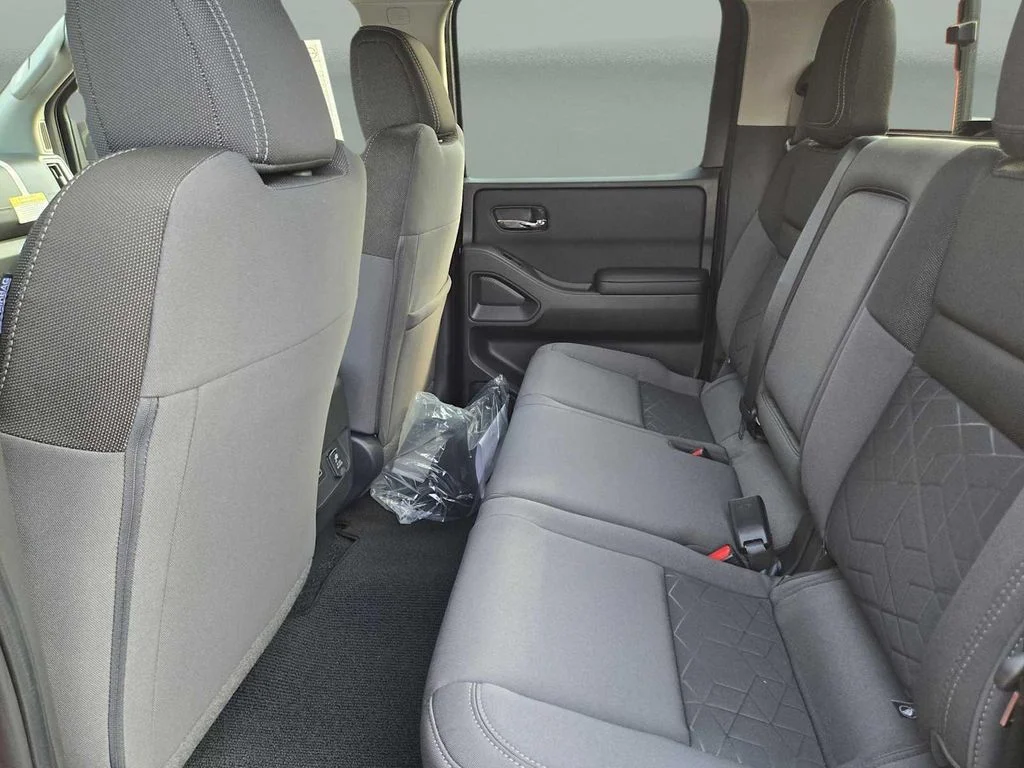 2026 Nissan Frontier SV - Photo 13