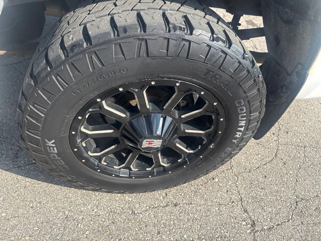 Used 2008  Toyota Limited image 22