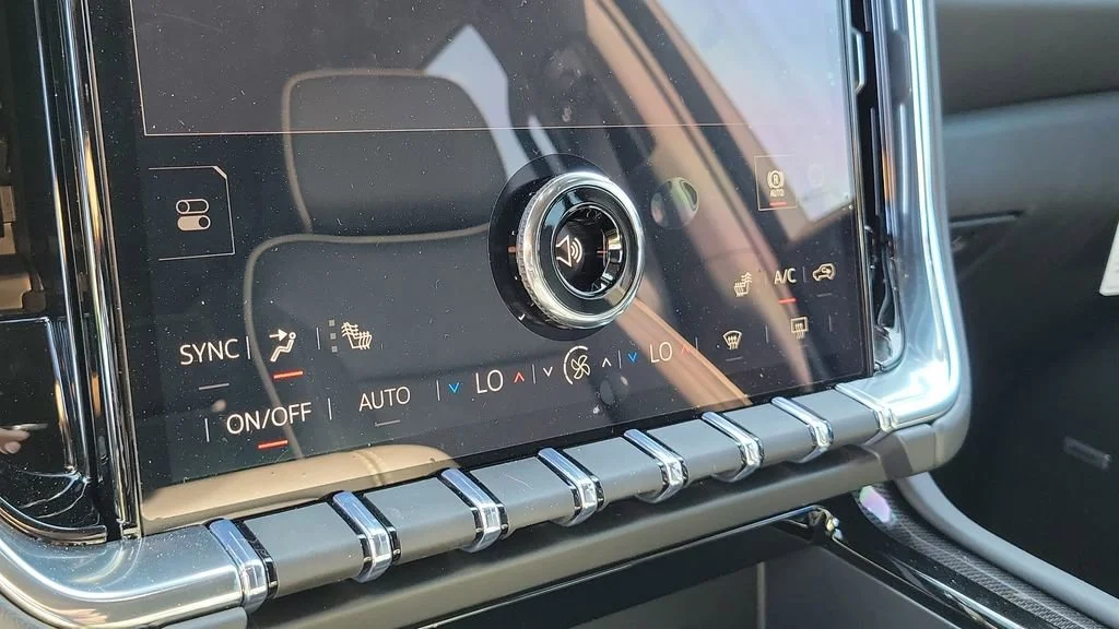 New 2026 Titanium Rush Metallic GMC Elevation image 30
