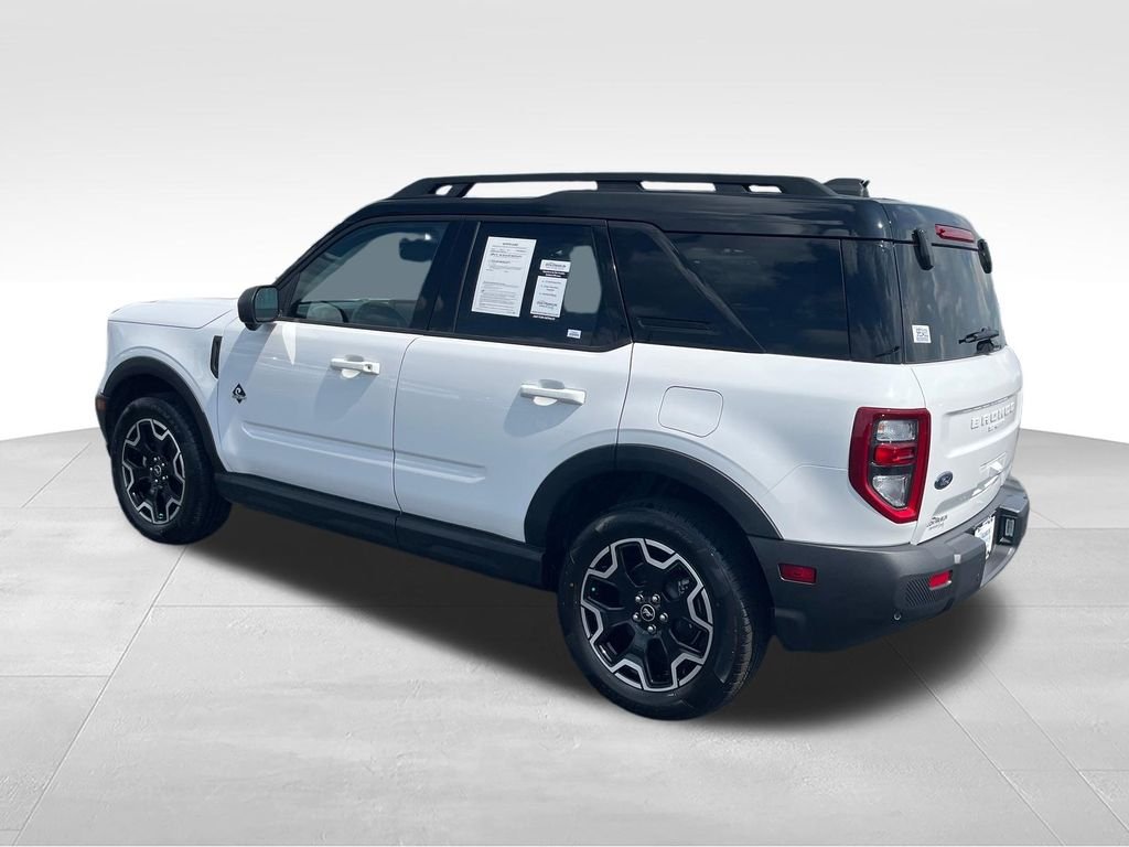 Used 2025 White Ford Outer Banks image 3