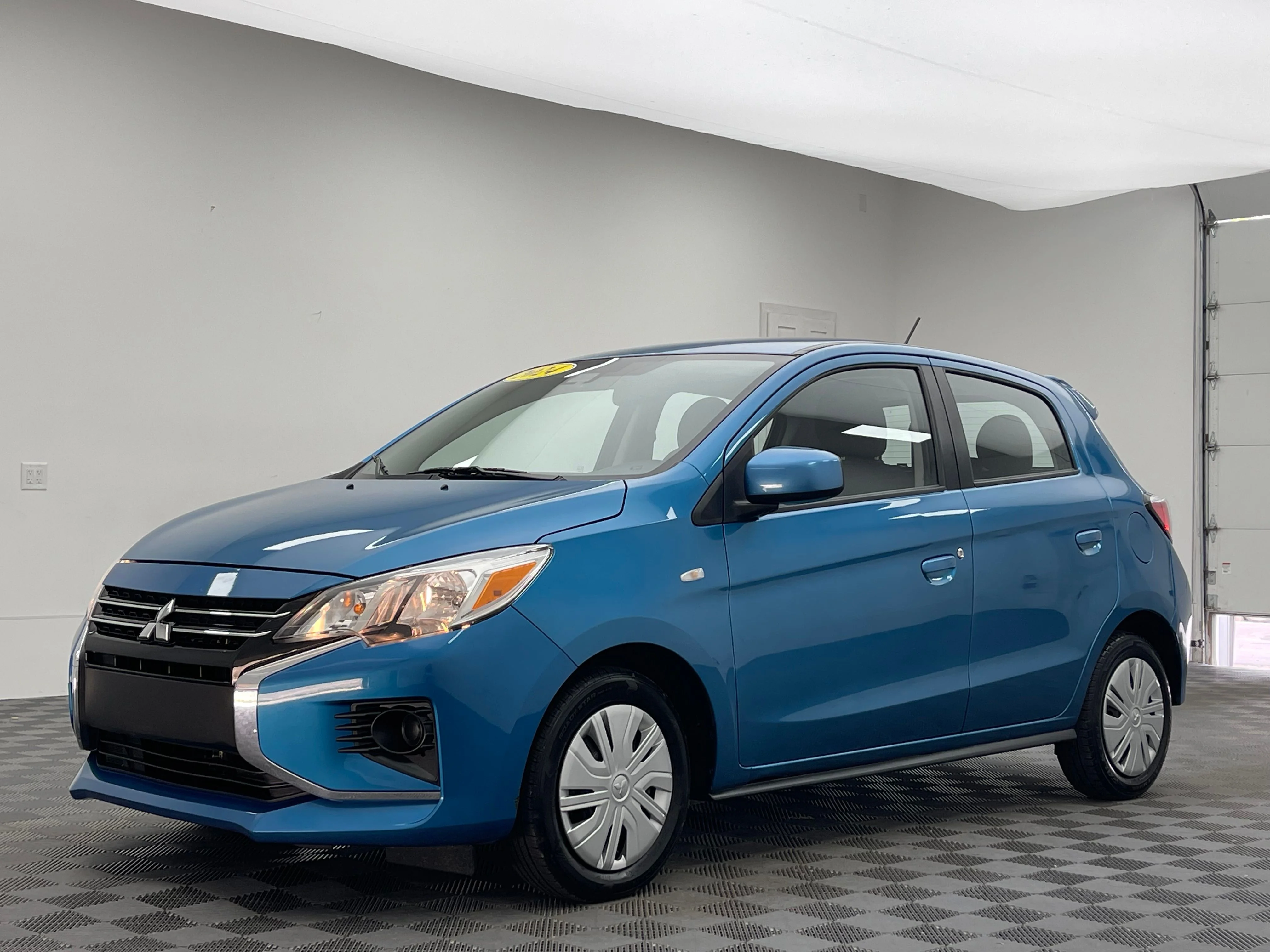 Used 2024 Blue Mitsubishi ES image 2