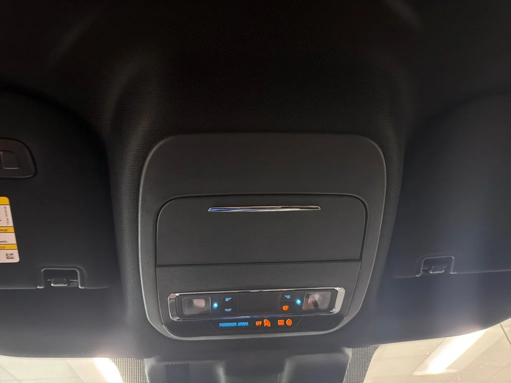 New 2026 Oxford White Ford F-350® Lariat® image 18