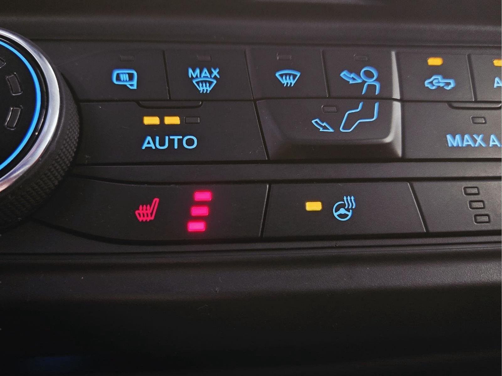 Used 2023 Atlas Blue Metallic Ford XLT image 26