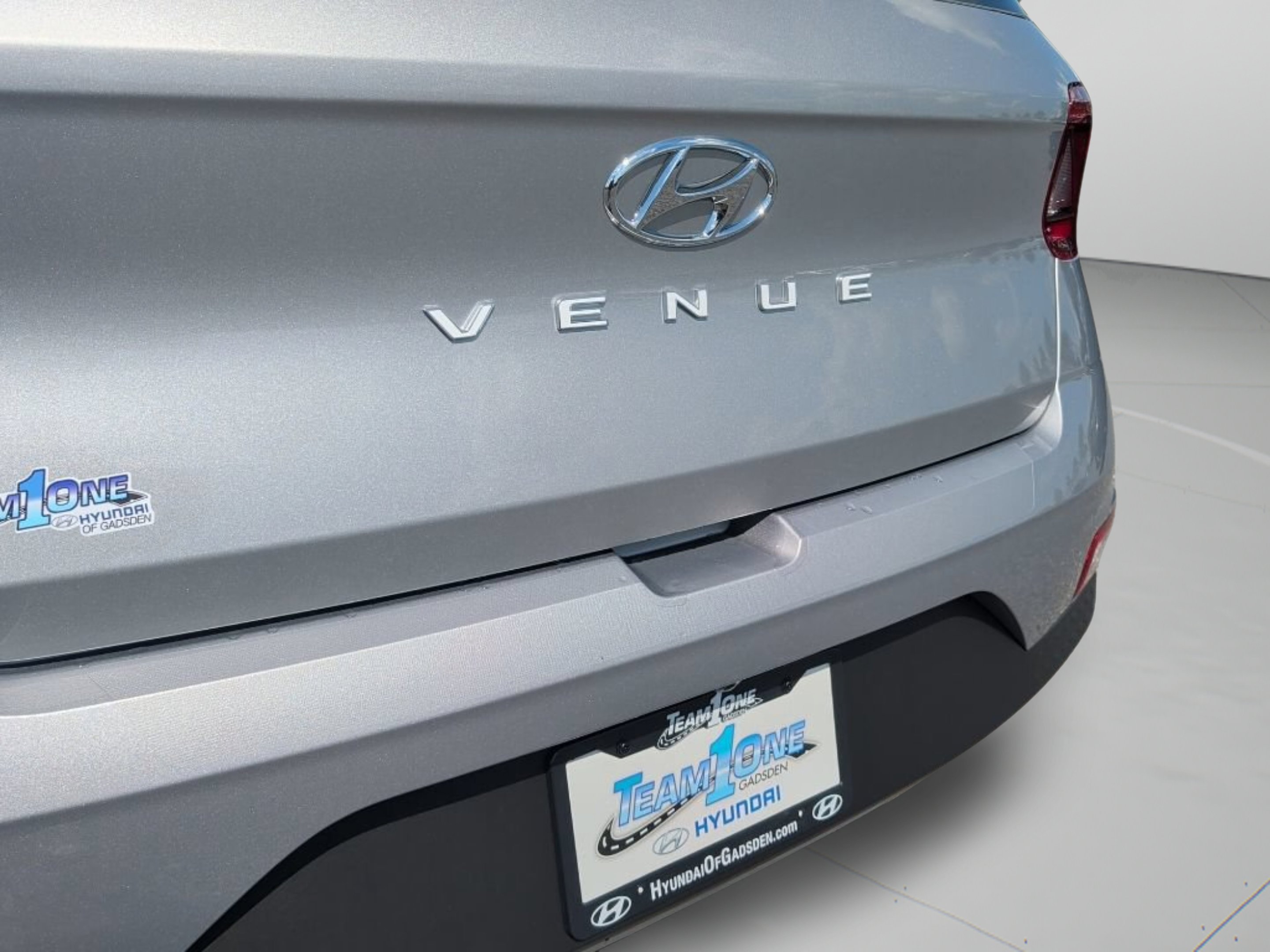 New 2026 Shimmering Silver Hyundai SEL image 15